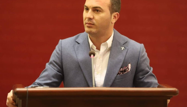 Arbër Ademi: Manipulimi i VLEN-it bie përballë fakteve zyrtare