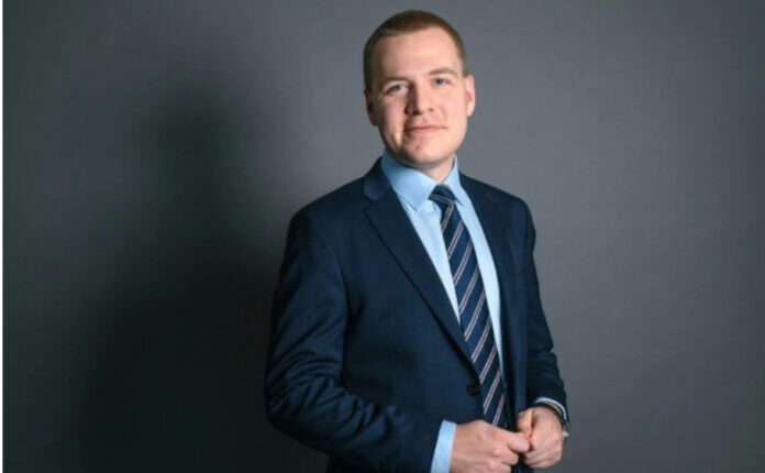 Tronditet Finlanda, dyshohet se deputeti 30-vjeçar bëri vetëvrasje në Parlament