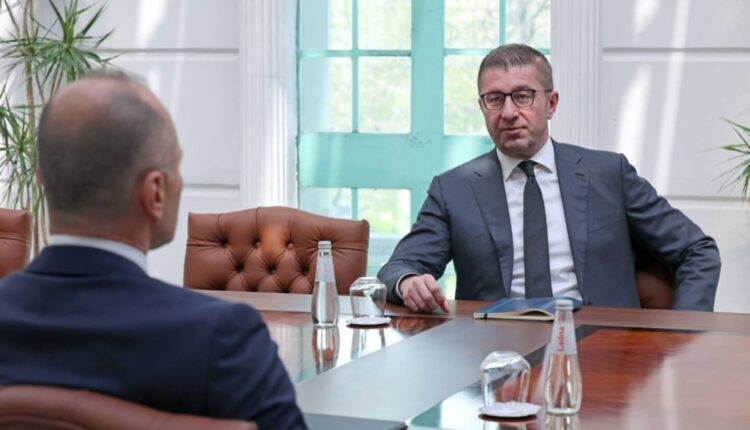 VMRO-DPMNE sulmon Filipçen: “Je simbol i luksit, jo i ekonomisë”