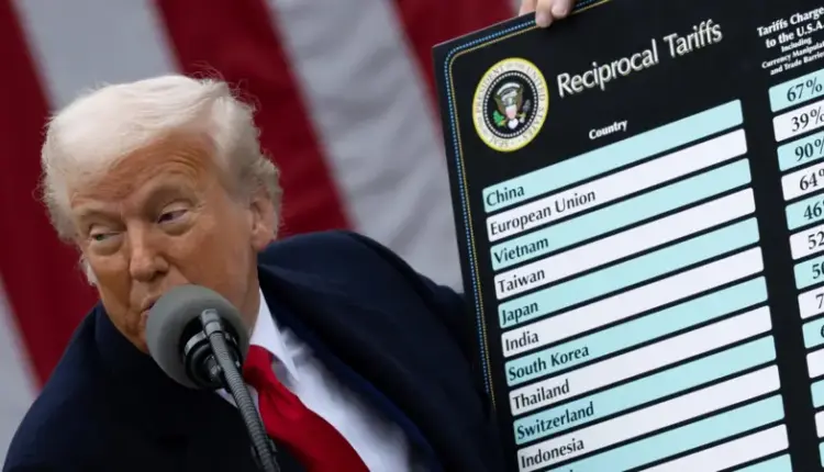 Trump vendos tarifa të reja për dhjetëra vende – për RMV-në 15%, Kosova nuk figuron, Serbia goditet më së shumti në rajon