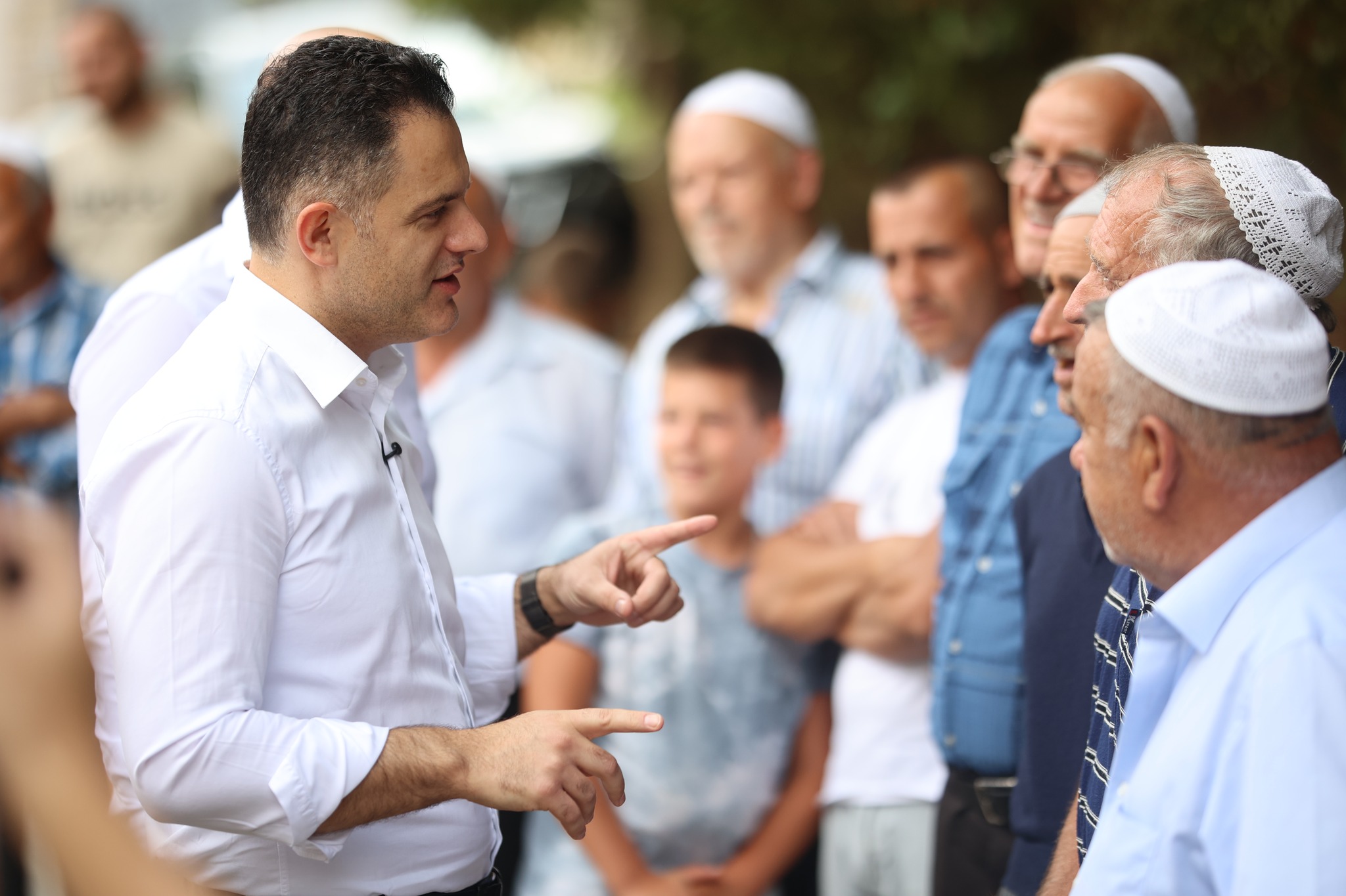 “Sallareva qendër turistike”, Qytetarët e “masakrojnë” Blerim Sejdiun: Hajna, mashtrues! (LEXO -KOMENTET) “Sallareva qendër turistike”, Qytetarët e “masakrojnë” Blerim Sejdiun: Hajna, mashtrues! (LEXO -KOMENTET)