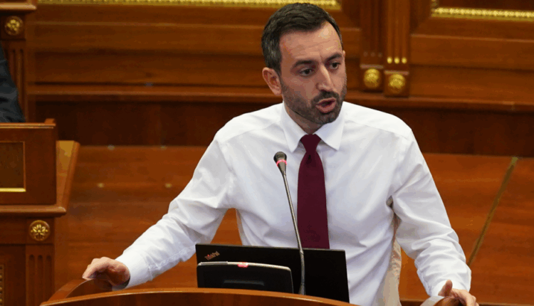 Më në fund Kuvendi bëhet me kryetar, Dimal Basha kalon (VIDEO)