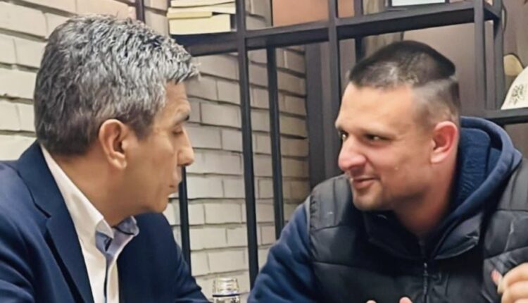 14 maqedonas dhe 2 shqiptarë! Djali i deputetes Koxhaxhiku punësohet në M-NAV
