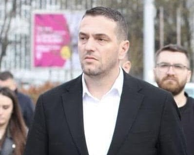 Fetai u vetshpall kryetar i ASH-së, reagon Uzairi: Ai është shndërruar në një vegël të Mickoskit, duke e humbur çdo kuptim politik që pretendonte se kishte