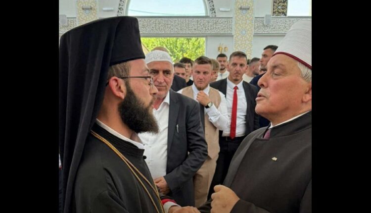 Skandaloze: BFI kishte prift të rremë Ortodoks në hapjen e një xhamie