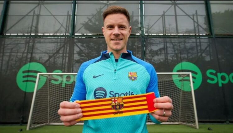 Ter Stegen nënshkruan raportin mjekësor që i lejon Barcelonës të regjistrojë lojtarë – klubi ia kthen shiritin e kapitenit