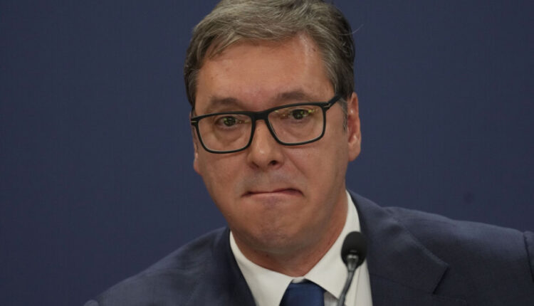 Vuçiq pas dënimit të Dodikut: Serbia s’ka qenë në situatë kaq të vështirë që nga viti shpallja e pavarësisë së Kosovës
