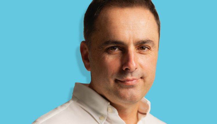 Visar Ademi: Fushatën po e financoj me ndihmën e diasporës dhe me mjetet e mia personale