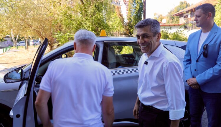 Mexhiti: “Do të subvencionojmë 200 automjete elektrike për taksistët”