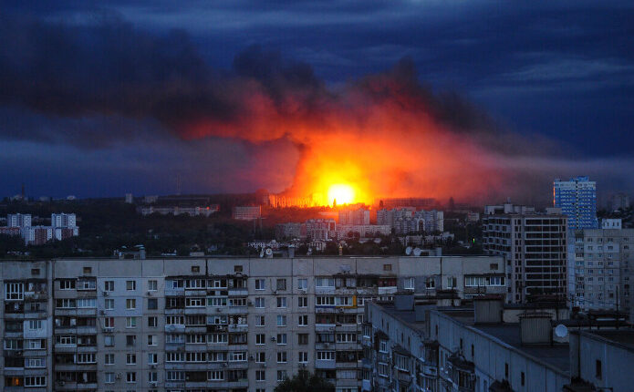 Ukraina kreu një sulm të fuqishëm në territorin rus, duke lëshuar mbi 200 dronë