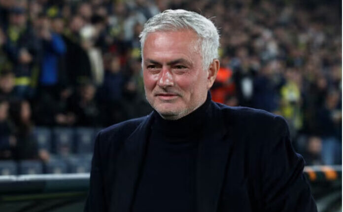 Jose Mourinho rikthehet pas 21 vitesh, emërohet trajner i Benfikës