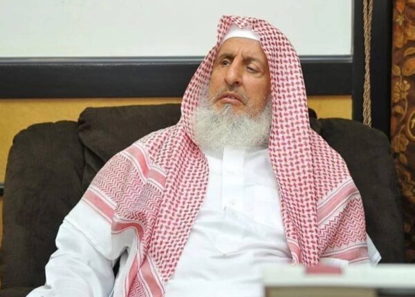 Ndërron jetë dijetari Myftiu i Arabisë Saudite, Shejh Abdulaziz Al Sheikh