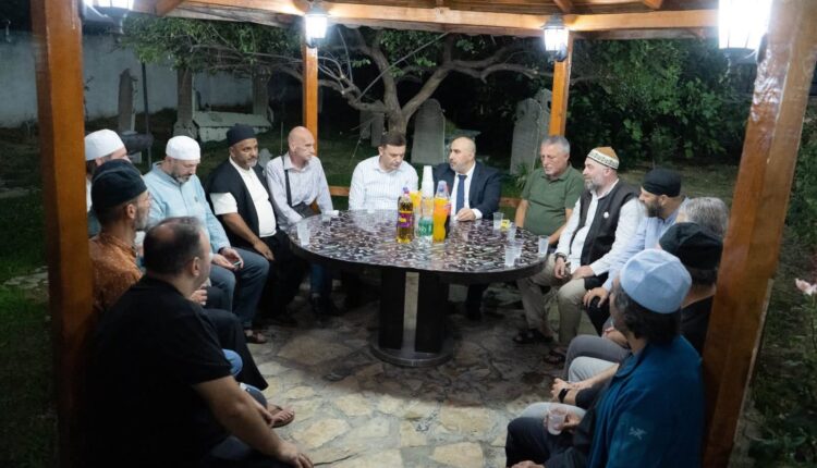 Ish drejtori i burgut nga VLEN-i i, Afrim Idrizi i  bashkohet Bujar Osmanit!