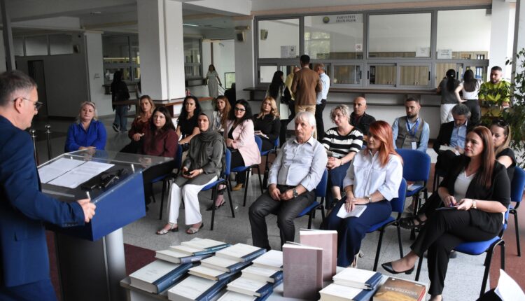 Në Seminarin XIX Ndërkombëtar të Albanologjisë u përuruan veprat e reja të Prof. Dr. Izmit Durmishit
