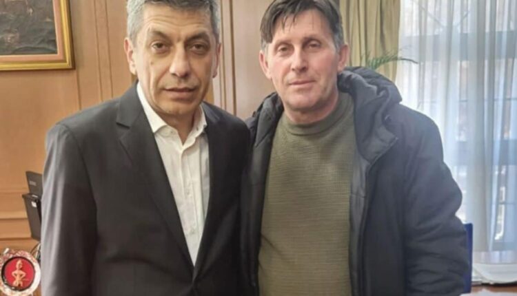 Abdulla Bajramovski largohet nga LD-ja e Izet Mexhitit dhe koalicioni VLEN, kandidon i pavarur për Dollnenin