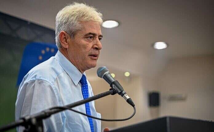 Ahmeti uron 34 vjetorin e pavarësisë së Maqedonisë, ka një mesazh për politikanët maqedonas!