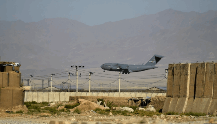 Trump thotë se SHBA-ja synon ta rimarrë bazën Bagram në Afganistan
