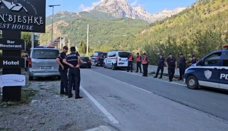 IKMT vijon prishjet në Valbonë, banorët çmontojnë vetë ndërtimet pa leje