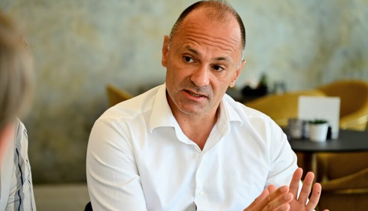 Filipçe: VMRO-ja e paaftë të menaxhojë me shtetin