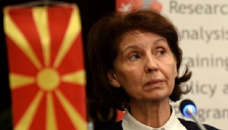 Siljanovska-Davkova: Nuk ka nevojë për deklaratë të re për vijat e kuqe të shtetit mbi eurointegrimet
