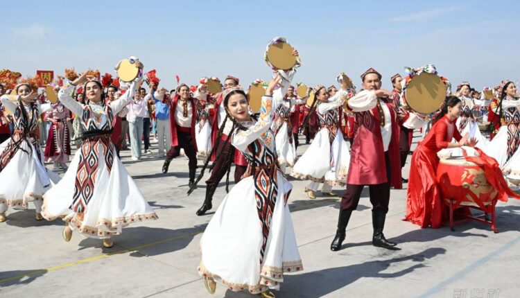 Rajoni Xinjang – Ujgur në jubileun e 70-të themelimit