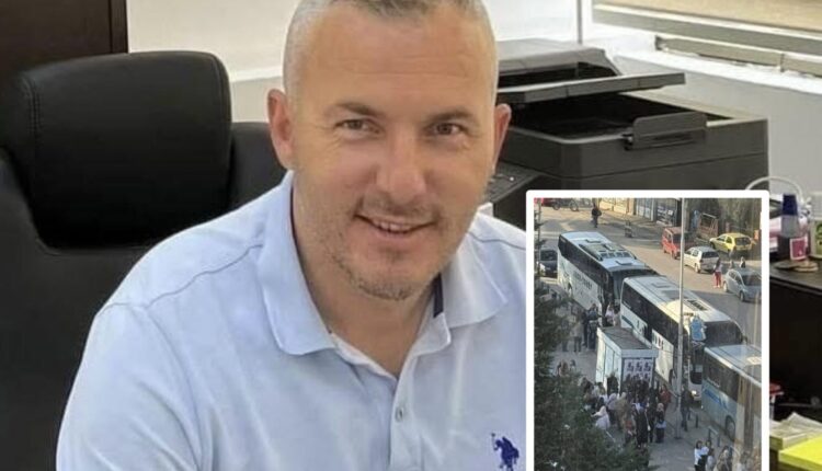 Mesut Bajrami: Shqiptarët e Kumanovës po distancohen nga VLEN-i, 7 autobusë me vetëm 30 persona, shumica funksionarë, në tubim