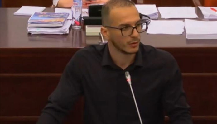 Prokuroria ka kërkuar që deputetit të Levicës t’i pezullohet pasaporta dhe leja e drejtimit të automjetit