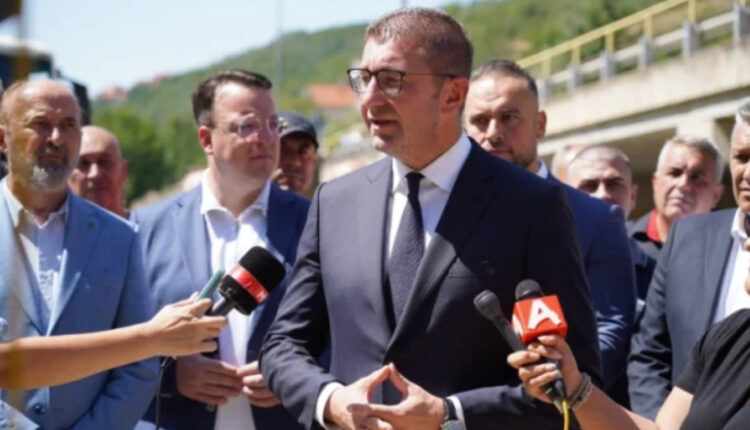 Mickoski: Ekzistojnë qendra të fuqisë që përpiqen të fusin frikë dhe panikë tek qytetarët para zgjedhjeve