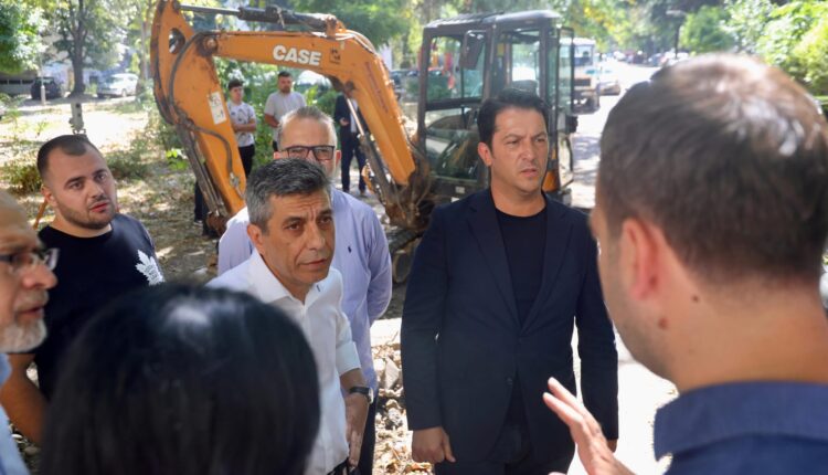 Mexhiti: Fillon projekti i rikonstruksionit të rrugëve dhe ndriçimit publik në Çairin e Vjetër