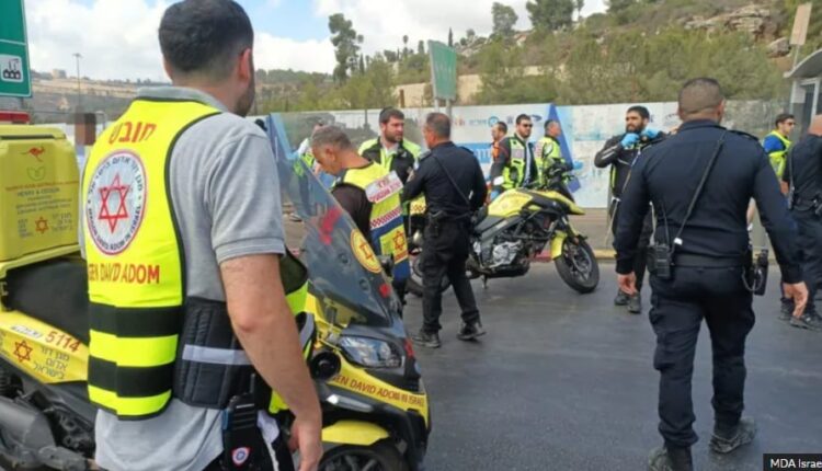 Katër të vrarë e disa të plagosur nga të shtënat në një autobus në Jerusalem