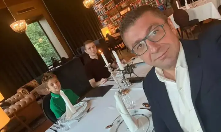 Mickoski me dy djemtë e tij ftohet nga Orban për të shikuar ndeshjen Hungari-Portugali