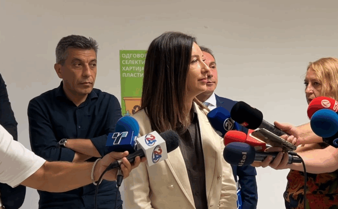 Ginovska: Ka tejkalim të vlerave të lejuara të gazrave në ajër nga zjarri në Trubarevë, ndërsa për praninë e metaleve të rënda do të dihet të premten