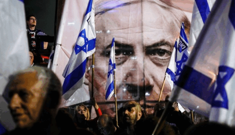 Protesta para shtëpisë së Netanyahut në Izrael: Ky makth duhet të marrë fund