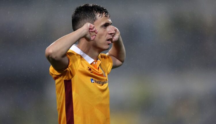 “Zhduket” Jasir Asani/ Ylli i kombëtares nuk kthehet në Iran me ekipin pas ndeshjes