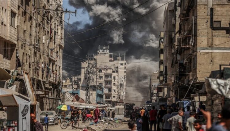 Sulmi ajror izraelit godet një ndërtesë në Gaza
