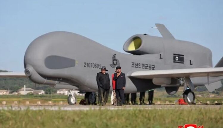 Kim Jong Un shpall inteligjencën artificiale “armën” e re të Koresë së Veriut