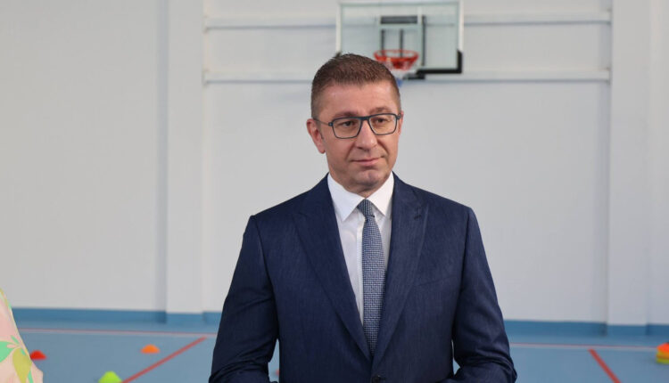 Mickoski: Pagat në korrik janë rritur mbi 10.5% krahasuar me korrikun e vitit 2024, ndërsa borxhi shtetëror dhe publik janë ulur për herë të parë pas një kohe të gjatë