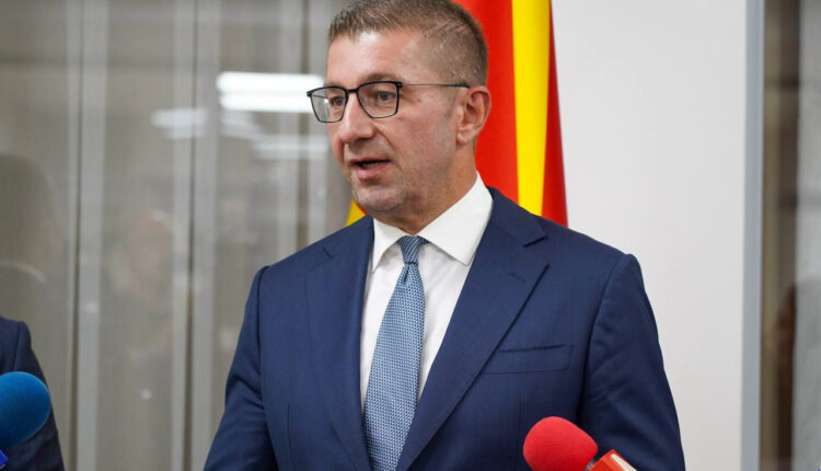 Mickoski për propozimin e Filipçes: Nuk kam pranuar asnjë dokument