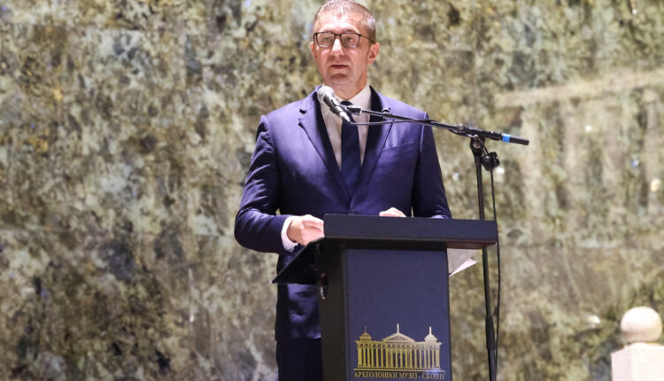 Mickoski: Kultura është themeli mbi të cilin ndërtohet një komb