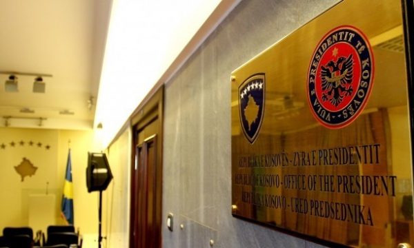 Presidenca e Kosovës reagon ndaj deklaratave të Vuçiqit për luftë