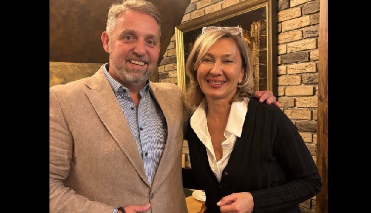 Mojsova u fotografua me Lukrovskin, plas në LSDM, i kërkojnë sqarim