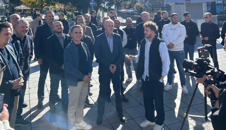 Bilall Kasami mbështet Mendi Qyrën në Strugë, e ska guxim ta mbështesë Haqim Ramadanin në Bërvenicë