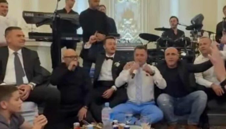 Në çdo festë I këndohet Ali Ahmetit!