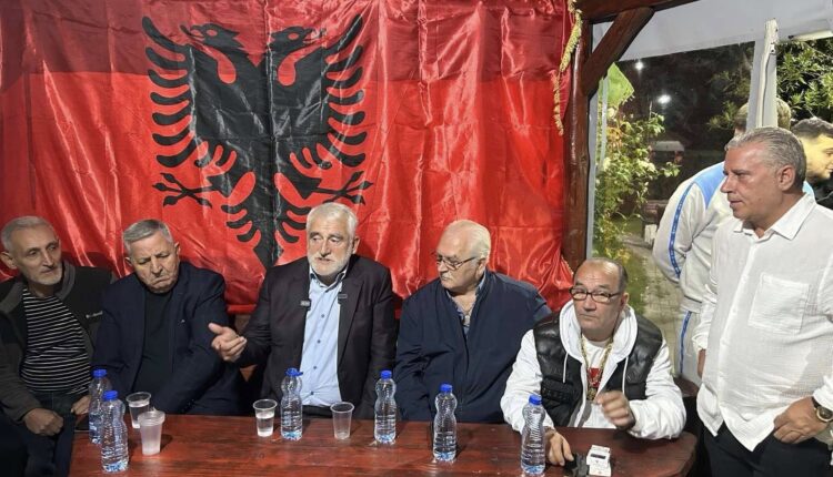 Thaçi mobilizon strukturat e PDSH-së në Çair