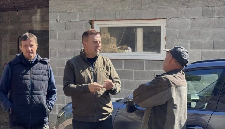Nazim Taipi takim me fermerët e fshatit Sllatinë: Bujqësia, prioriteti ynë për Tearcën