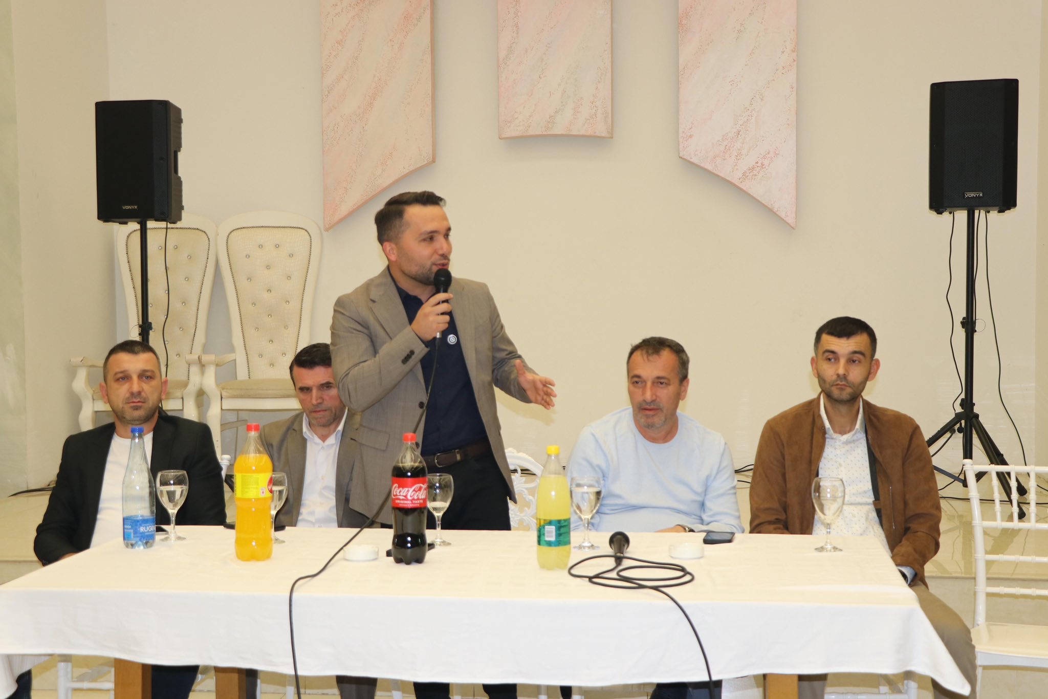 Blerand Ramadani takon mësimdhënësit e Sarajit  Investime për shkolla moderne dhe mbështetje për mësuesit dhe nxënësit 
