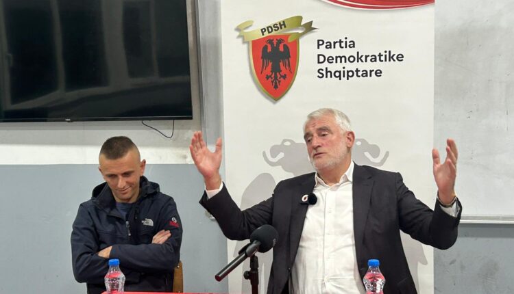 Thaçi zhvillon bashkëbisedim me strukturat e PDSH-së në Bogovinë