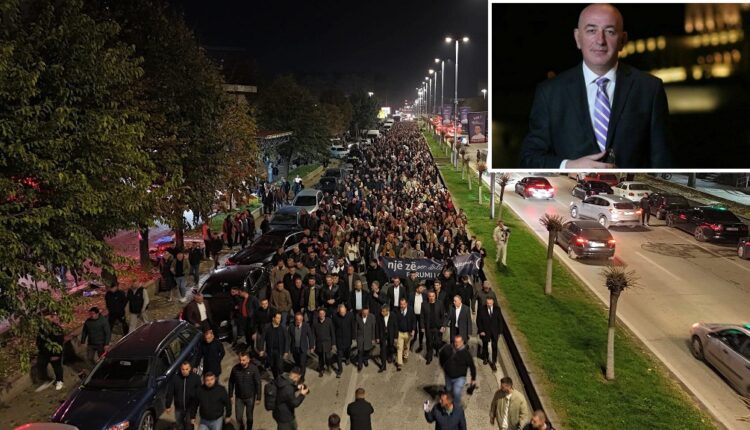 Zekolli – Bilall Kasamit: Ku e ke flamurin shqiptar tek marshi i Tetovës!