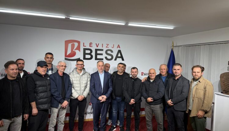 Larg duart nga arsimi: A po shantazhohen profesorët nga Adnan Azizi dhe Bilall Kasami për vota?