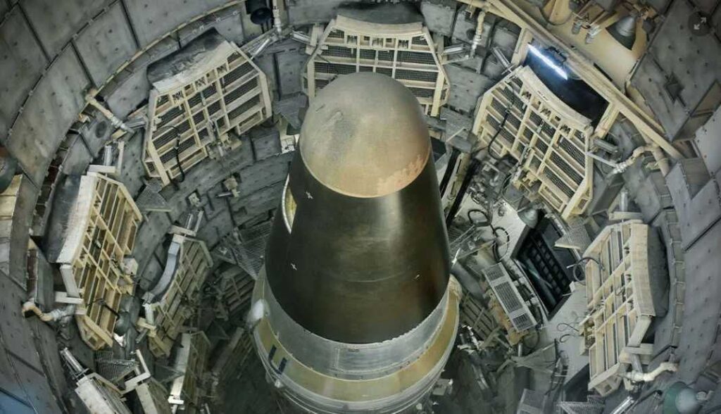 Pse Trump shtypi butonin e testit bërthamor pas 33 vitesh Pse Trump shtypi butonin e testit bërthamor pas 33 vitesh